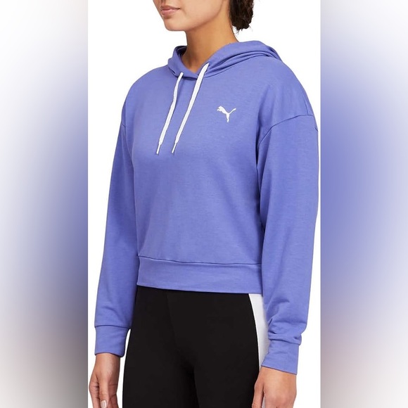Puma Tops - Puma Women's M cropped Hoodie sweatshirt EUC modern sports athletic haze blue